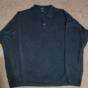 DOCKERS long sleeve soft sweater with rib front and button up neck line collar